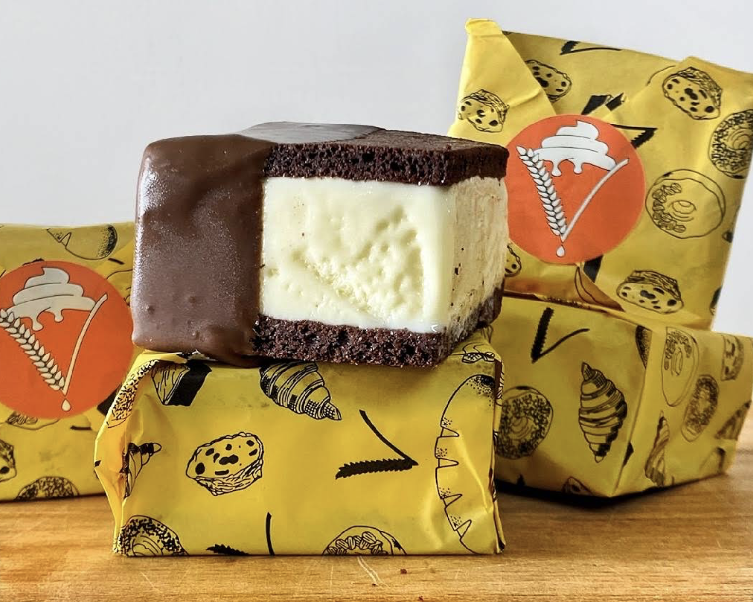 Vittle ice cream slider on a brownie base at the seafront